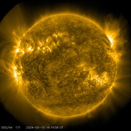 Latest image from SDO AIA 171A